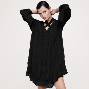 NWOT! Banana Republic Black Georgette Cross-Tie Trapeze Dress - Size Medium